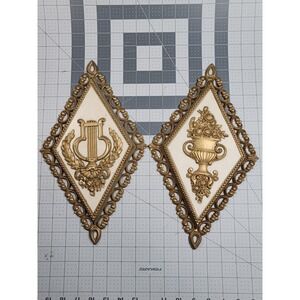 Vtg Set of 2 1971 Homco Roman Gold Diamond Shaped Wall Plaques Dart Ornate MCM